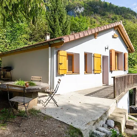 Quiet And Authentic Mountain Holiday home