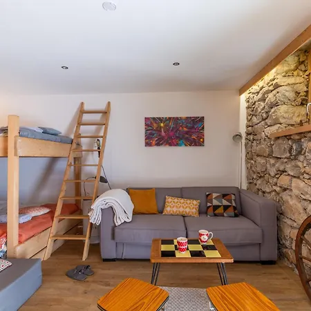 Quiet And Authentic Mountain Holiday home